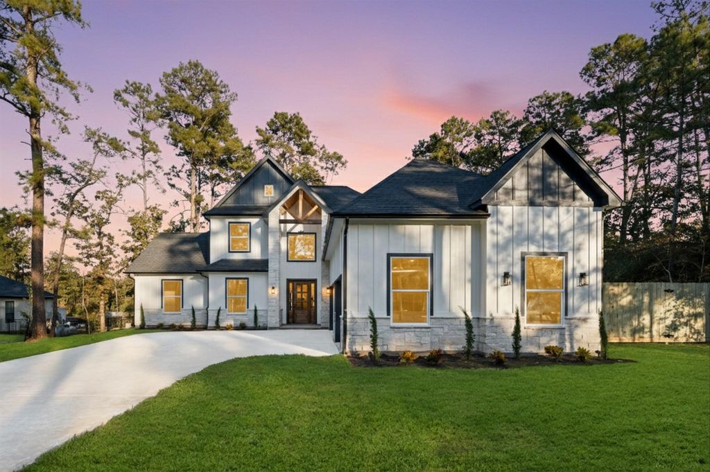40714 Rolling Forest Drive, Magnolia, TX 77354