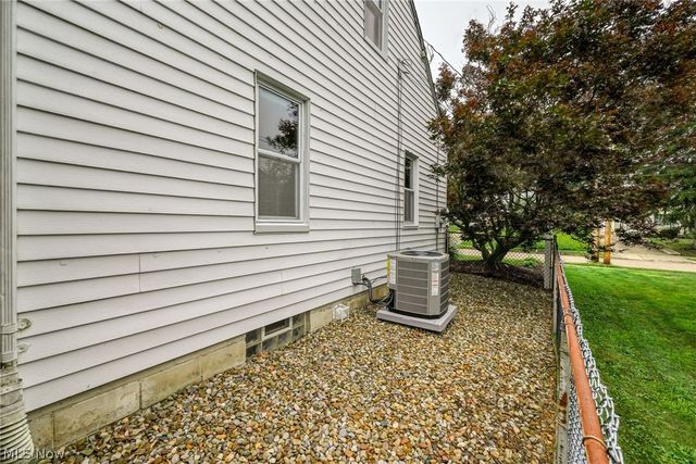 650 Prentiss Avenue, Akron, OH 44306