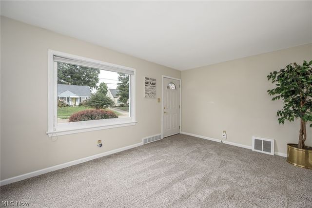 650 Prentiss Avenue, Akron, OH 44306