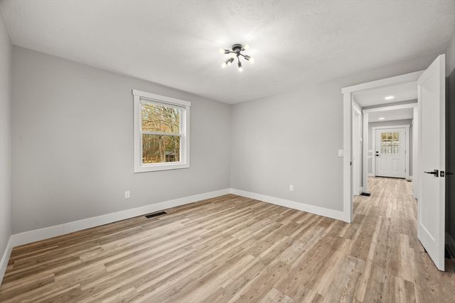 206 Moulton St, Rehoboth, MA 02769