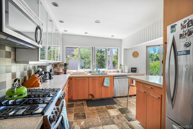 136 Beach Hill Walk, Fire Island Pines, NY 11782