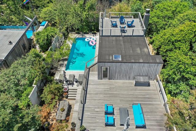 136 Beach Hill Walk, Fire Island Pines, NY 11782