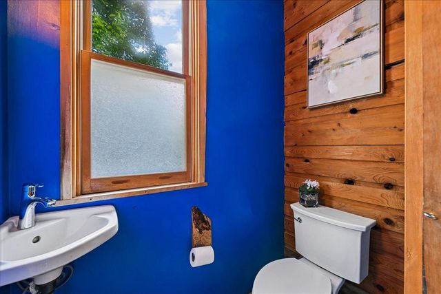 7108 HOLLY AVE, Takoma Park, MD 20912