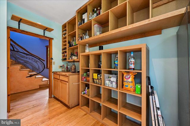 7108 HOLLY AVE, Takoma Park, MD 20912