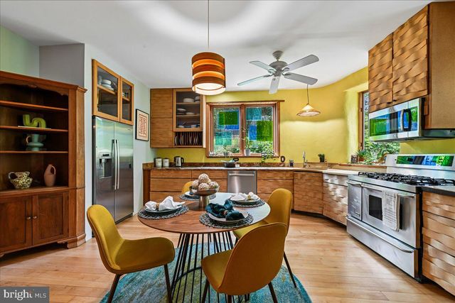 7108 HOLLY AVE, Takoma Park, MD 20912