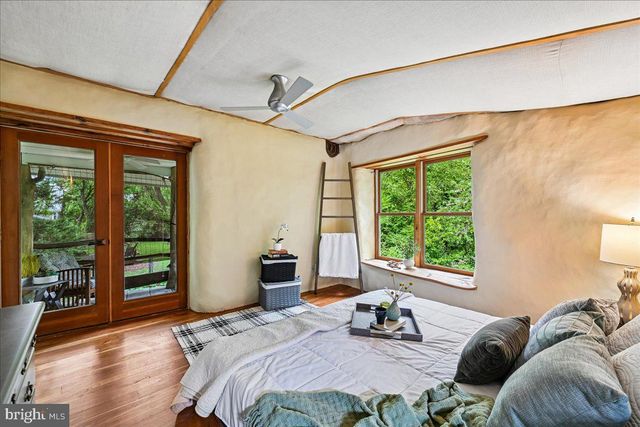 7108 HOLLY AVE, Takoma Park, MD 20912
