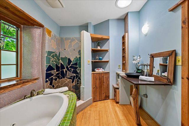 7108 HOLLY AVE, Takoma Park, MD 20912