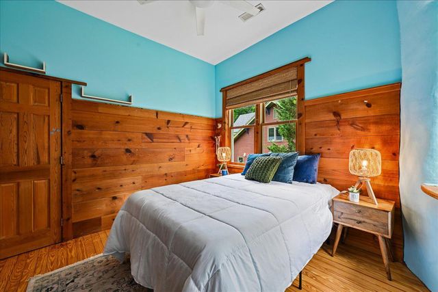 7108 HOLLY AVE, Takoma Park, MD 20912