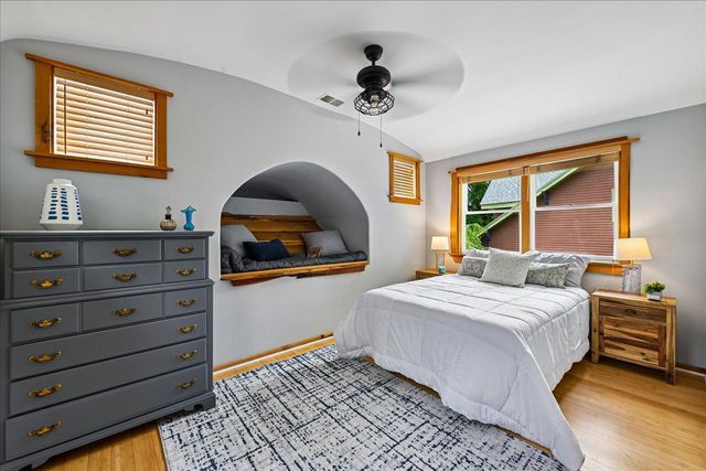 7108 HOLLY AVE, Takoma Park, MD 20912