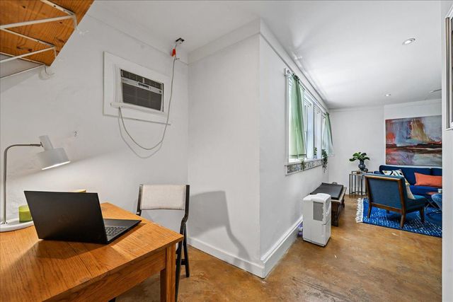 7108 HOLLY AVE, Takoma Park, MD 20912