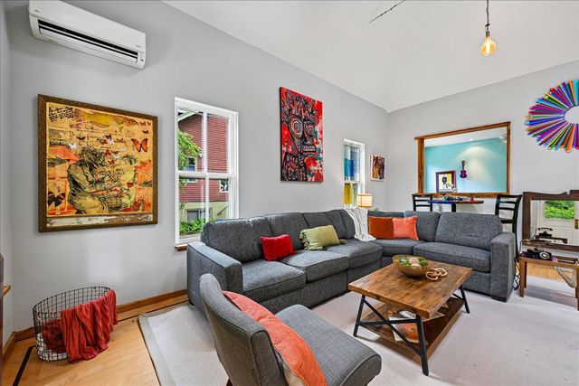 7108 HOLLY AVE, Takoma Park, MD 20912