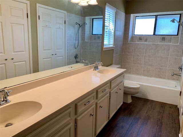 2996 Overland ST, Round Rock, TX 78681
