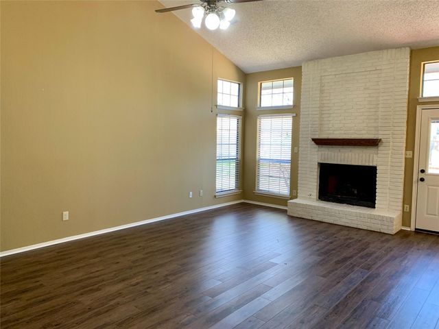 2996 Overland ST, Round Rock, TX 78681
