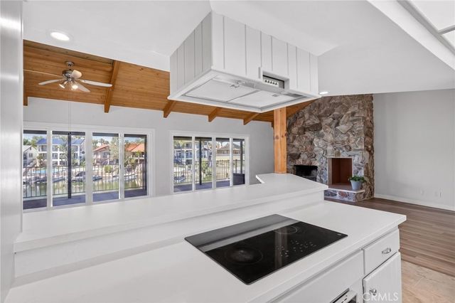 30199 Windward Drive, Canyon Lake, CA 92587