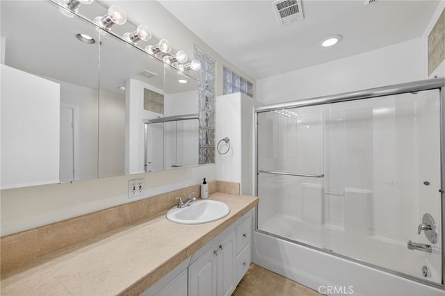 30199 Windward Drive, Canyon Lake, CA 92587