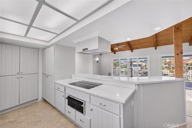 30199 Windward Drive, Canyon Lake, CA 92587