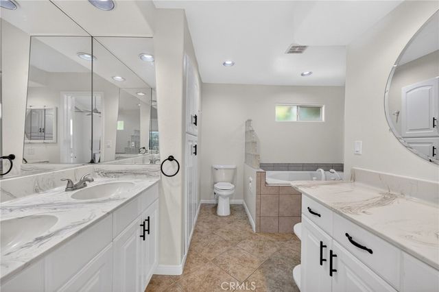 30199 Windward Drive, Canyon Lake, CA 92587