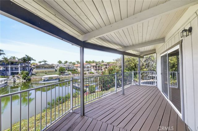 30199 Windward Drive, Canyon Lake, CA 92587