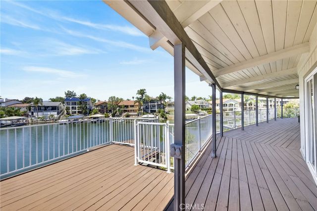 30199 Windward Drive, Canyon Lake, CA 92587