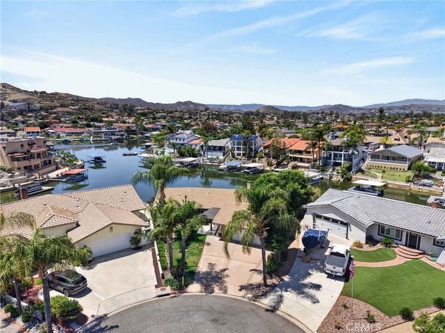 30199 Windward Drive, Canyon Lake, CA 92587