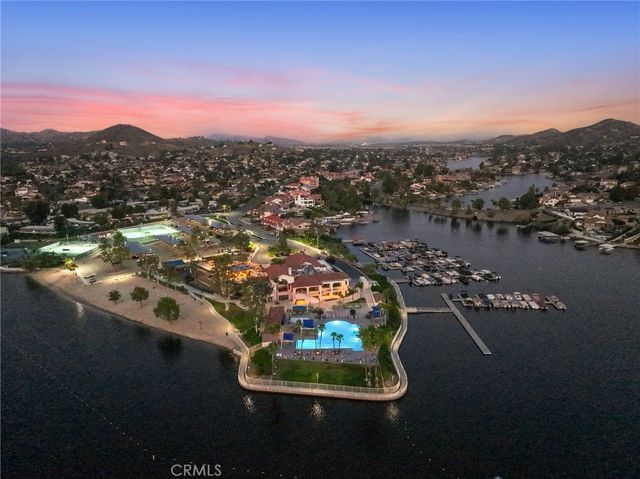 30199 Windward Drive, Canyon Lake, CA 92587