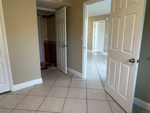 6091 W 22nd Ct 101, Hialeah, FL 33016