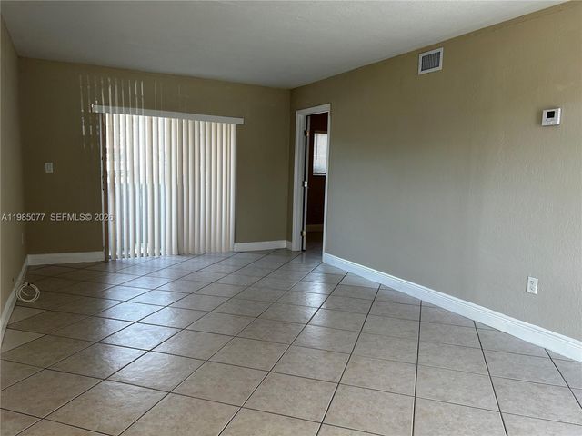6091 W 22nd Ct 101, Hialeah, FL 33016
