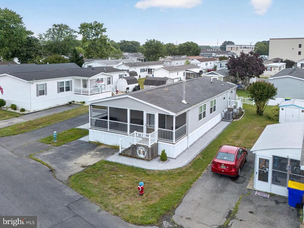 11 SPINNING WHEEL LN, Rehoboth Beach, DE 19971