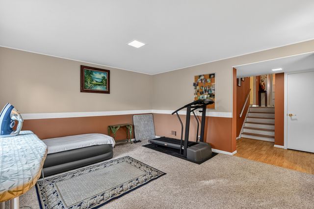 3173 Grandview Place, Darien, IL 60561