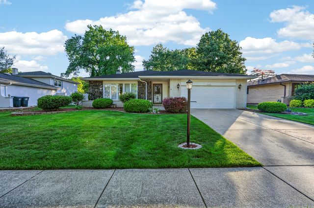 3173 Grandview Place, Darien, IL 60561