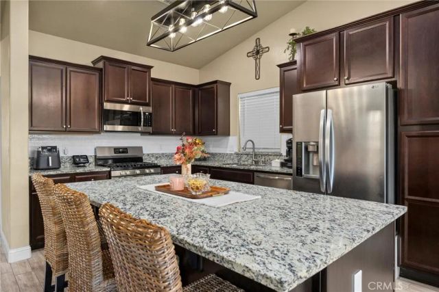 9405 Laurel Ridge, Shafter, CA 93263