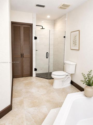 15832 Stonetower St, Davie, FL 33331