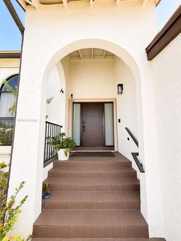 15832 Stonetower St, Davie, FL 33331