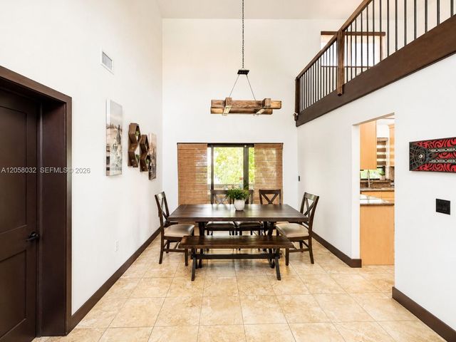 15832 Stonetower St, Davie, FL 33331
