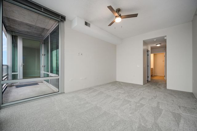 9655 Woods Drive 1809, Skokie, IL 60077