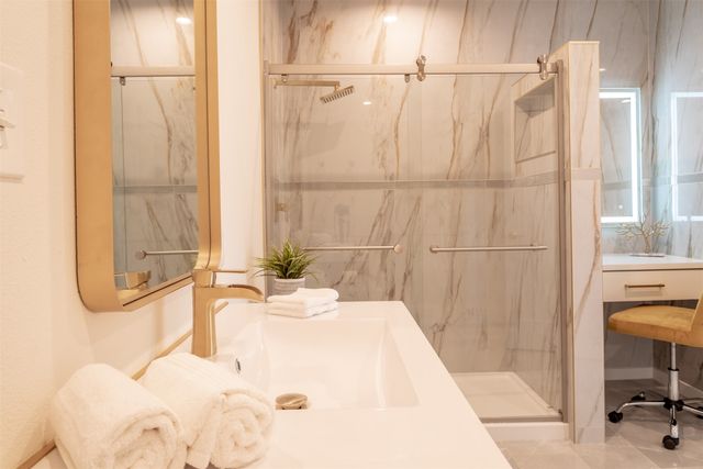 210 Davis Road, Granbury, TX 76049