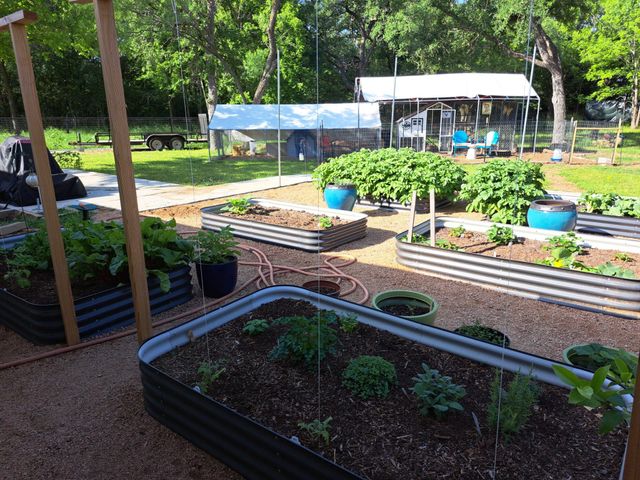 210 Davis Road, Granbury, TX 76049