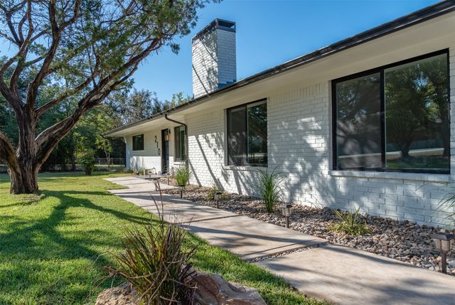 210 Davis Road, Granbury, TX 76049