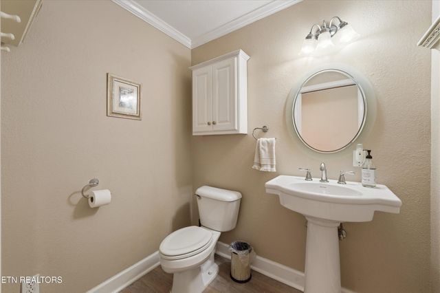 619 Emerald Ave, Kodak, TN 37764