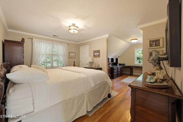 619 Emerald Ave, Kodak, TN 37764