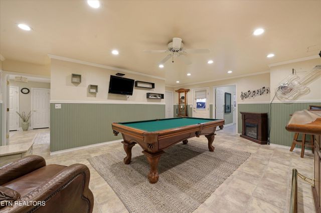 619 Emerald Ave, Kodak, TN 37764