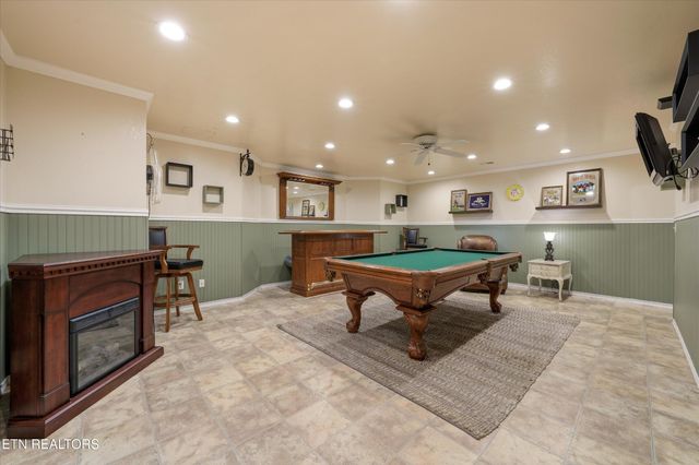 619 Emerald Ave, Kodak, TN 37764