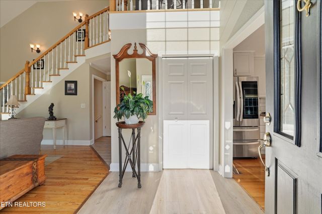619 Emerald Ave, Kodak, TN 37764