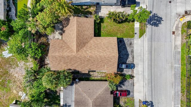 3640 Avenue J, West Palm Beach, FL 33404