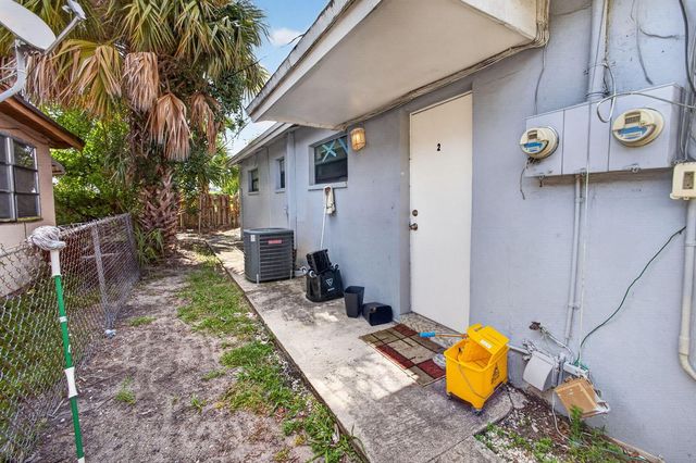 3640 Avenue J, West Palm Beach, FL 33404