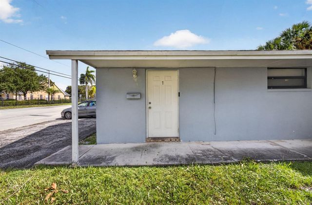 3640 Avenue J, West Palm Beach, FL 33404