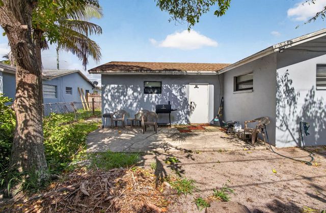 3640 Avenue J, West Palm Beach, FL 33404
