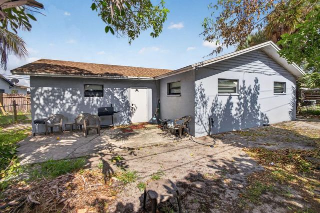 3640 Avenue J, West Palm Beach, FL 33404