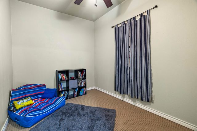 344 McKinnon Dr, Kilgore, TX 75662