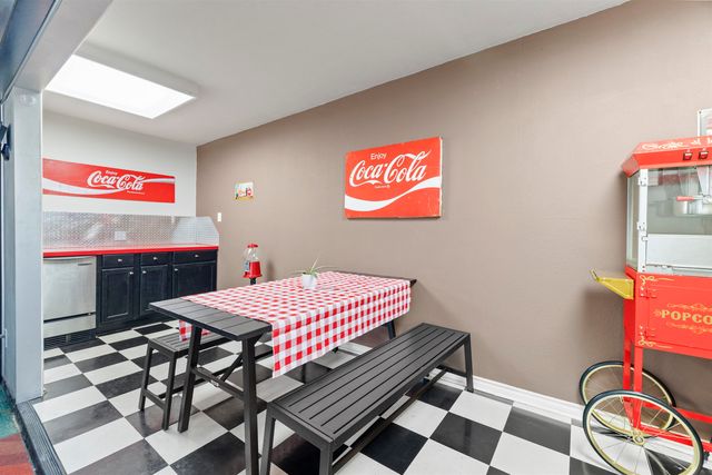 344 McKinnon Dr, Kilgore, TX 75662